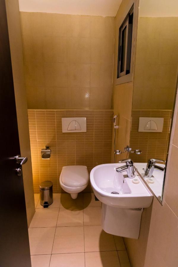 Imperial Suites Hotel Doha Bagian luar foto