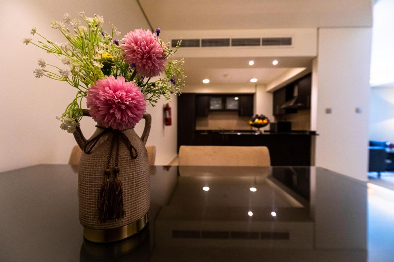 Imperial Suites Hotel Doha Bagian luar foto