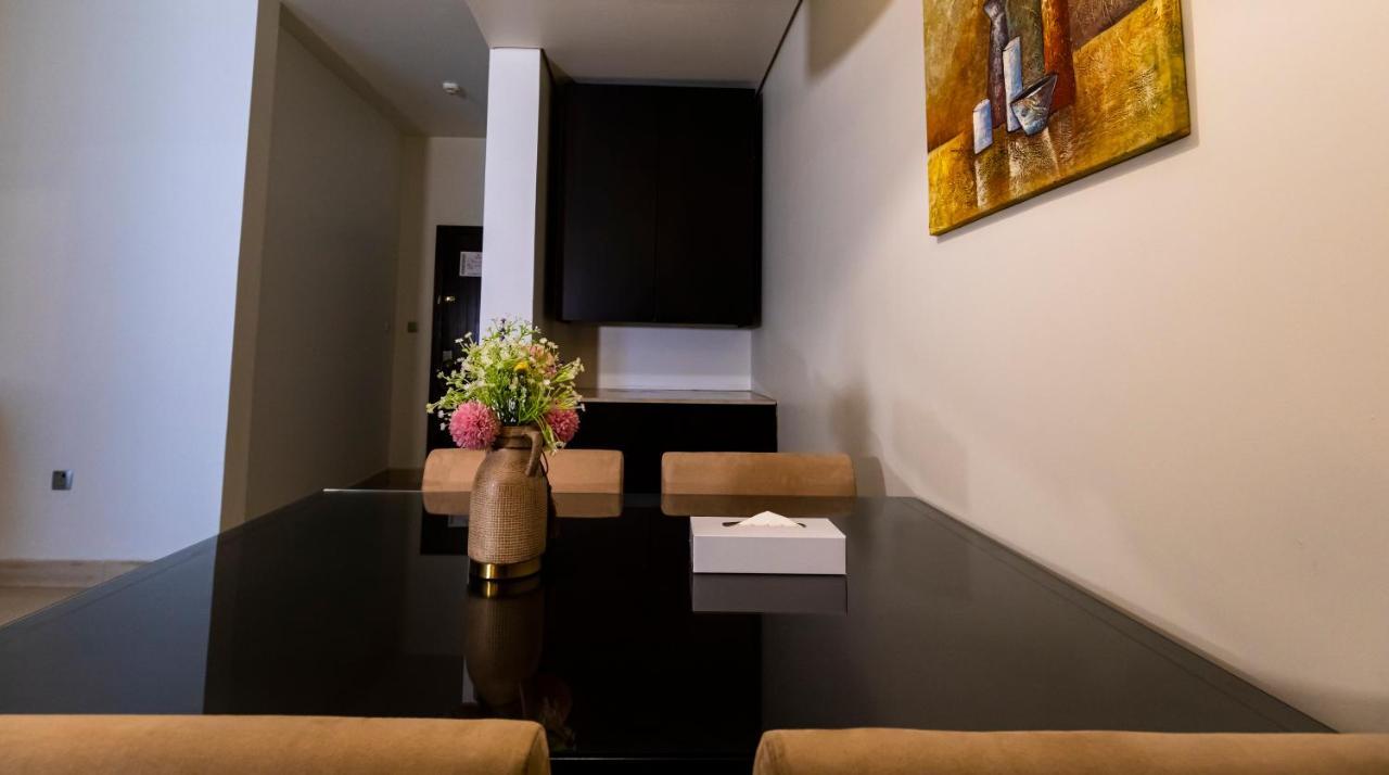 Imperial Suites Hotel Doha Bagian luar foto