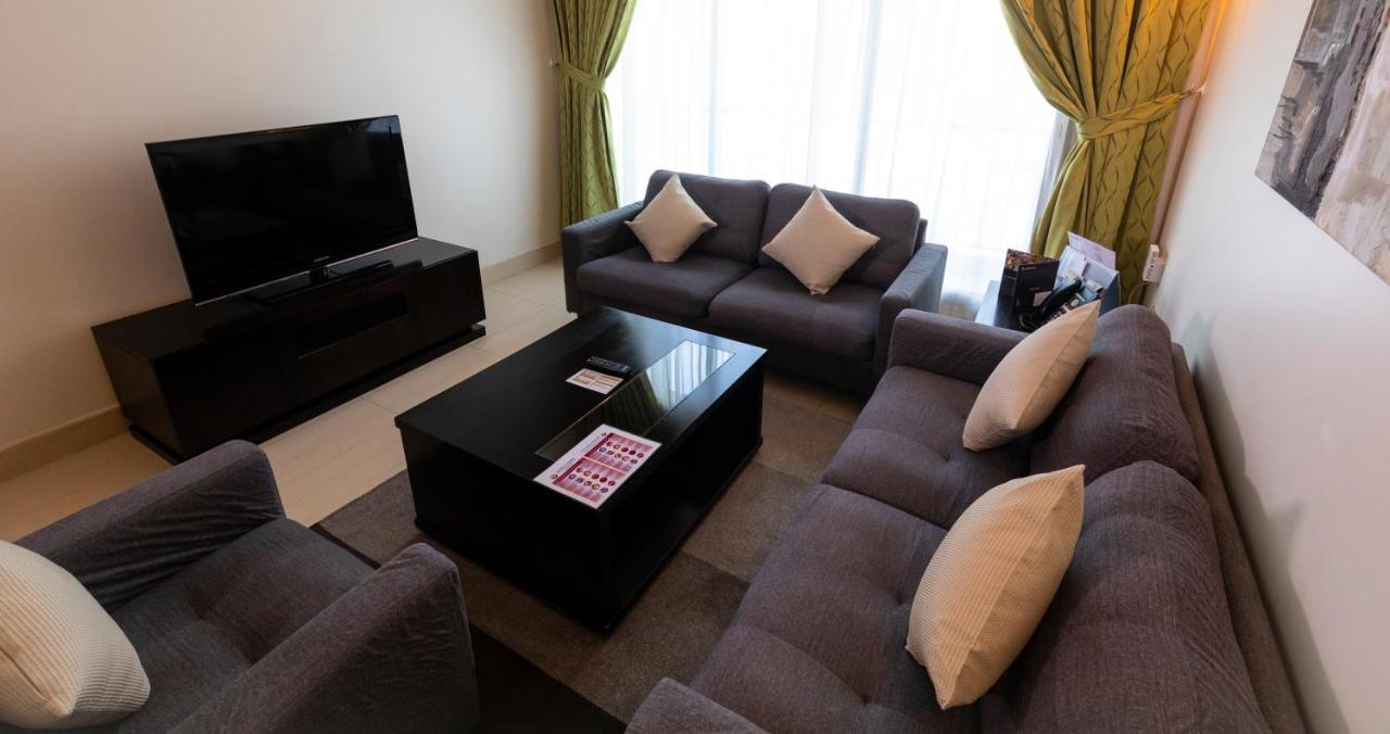 Imperial Suites Hotel Doha Bagian luar foto
