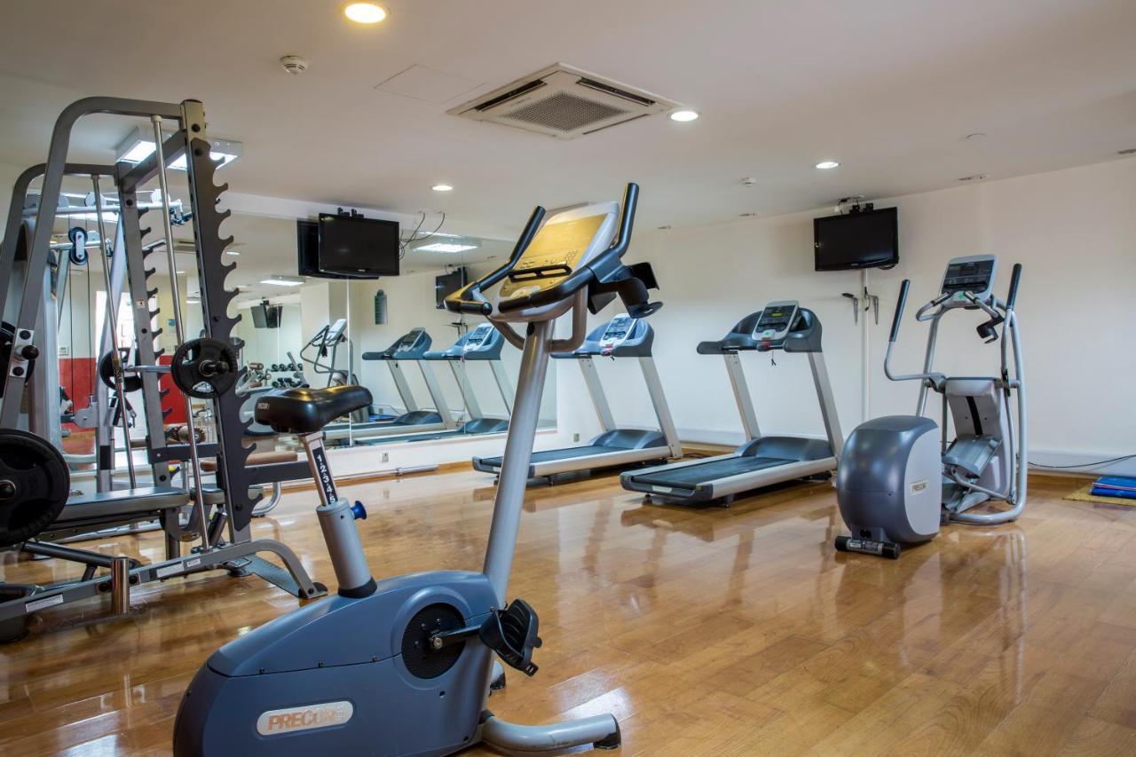 Imperial Suites Hotel Doha Bagian luar foto