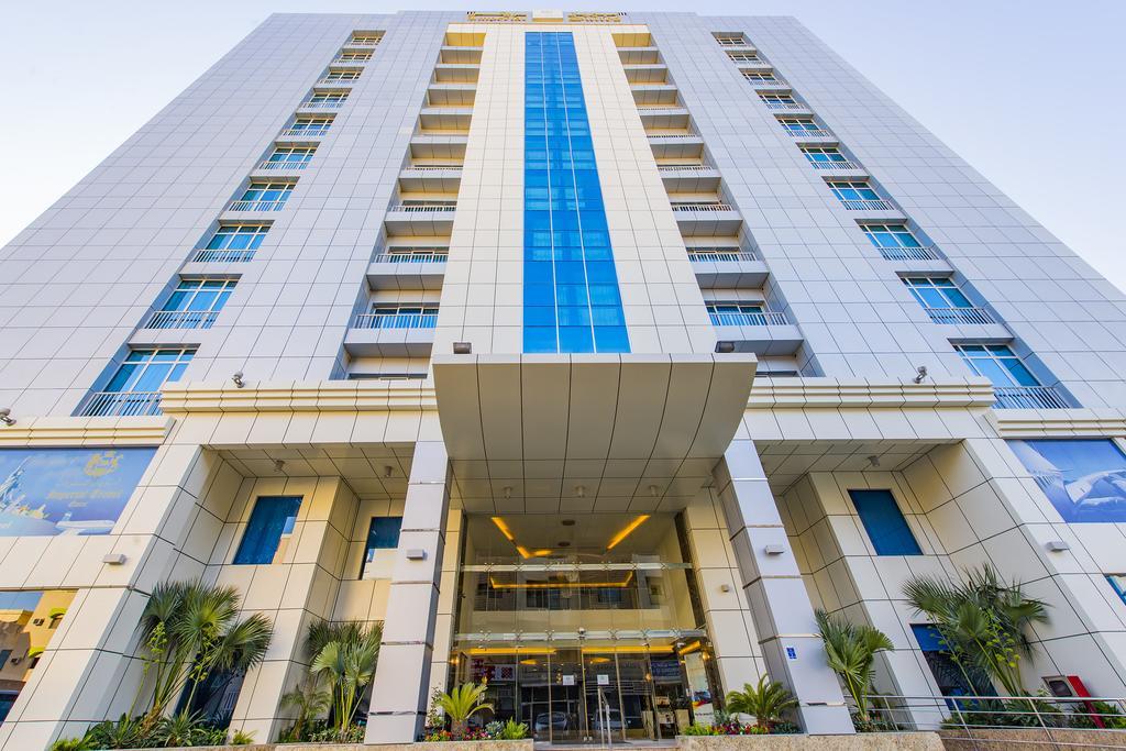 Imperial Suites Hotel Doha Bagian luar foto