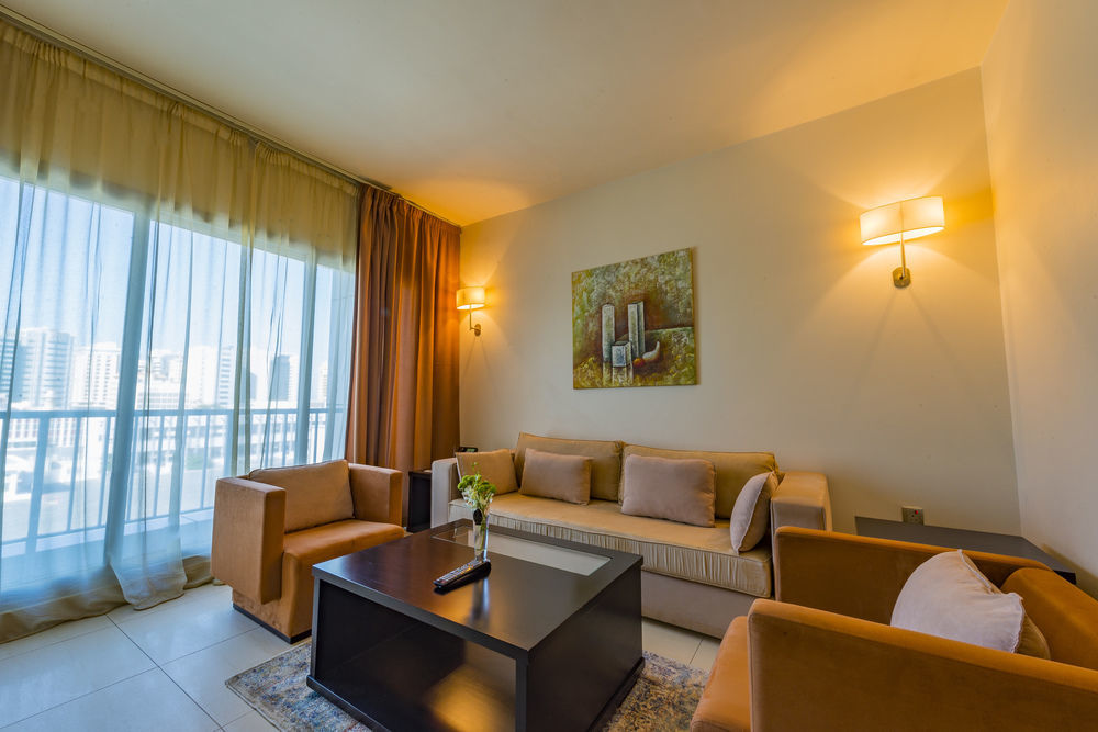 Imperial Suites Hotel Doha Bagian luar foto