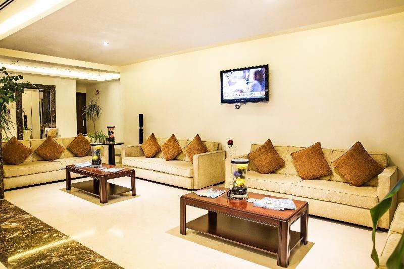 Imperial Suites Hotel Doha Bagian luar foto